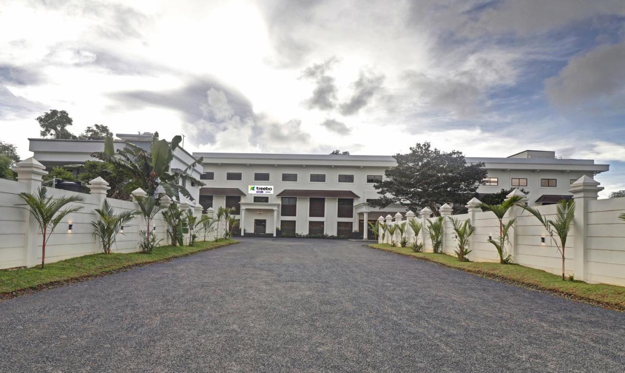 Treebo Premium Vahada 7 Minutes Drive From Ambalapuzha Sree Krishna Swamy Temple Hotel Alappuzha Exterior photo